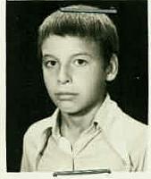 آلبوم اختصاصی تصاویر شهید اکبر میرزایی عسکرانی . کد 1403217218 آ