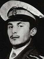 آلبوم اختصاصی تصاویر شهید فریدون قاسمی . کد 1403324232 آ