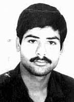 آلبوم اختصاصی تصاویر شهید موسی خانه سیل ریز . کد 1403310034 آ