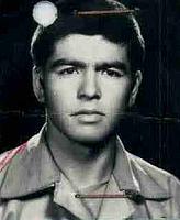 آلبوم اختصاصی تصاویر شهید وجیه اله رستمی . کد 1403204303 آ