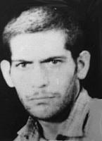 آلبوم اختصاصی تصاویر شهید حسین عزیزی خرم ابادی . کد 1403233184 آ