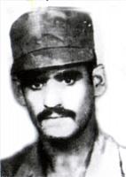 آلبوم اختصاصی تصاویر شهید محمدباقر کلوندی . کد 1403132420 آ